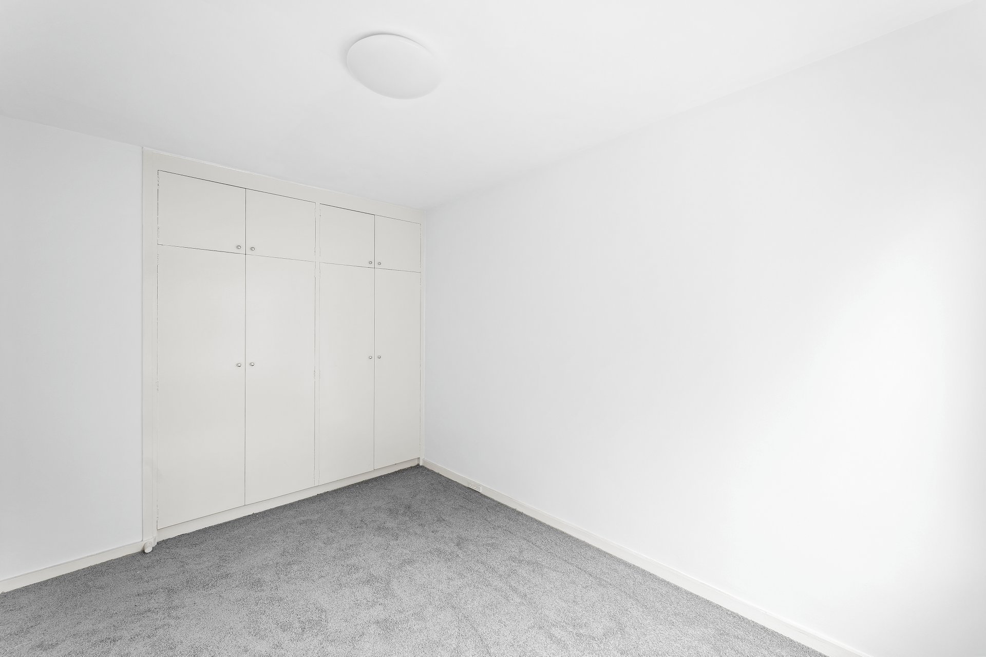 Property Gallery Thumbnail 9