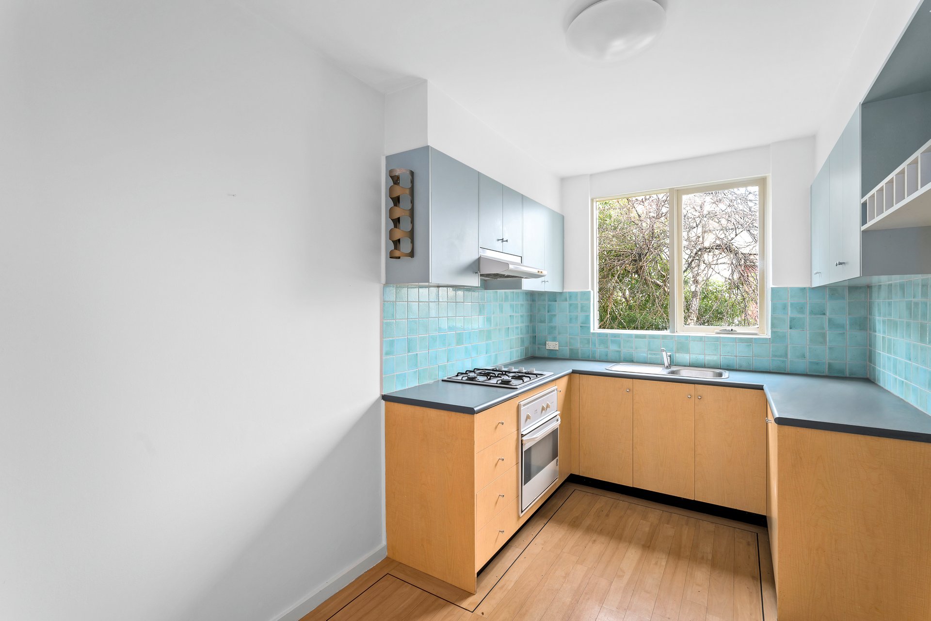 Property Gallery Thumbnail 3