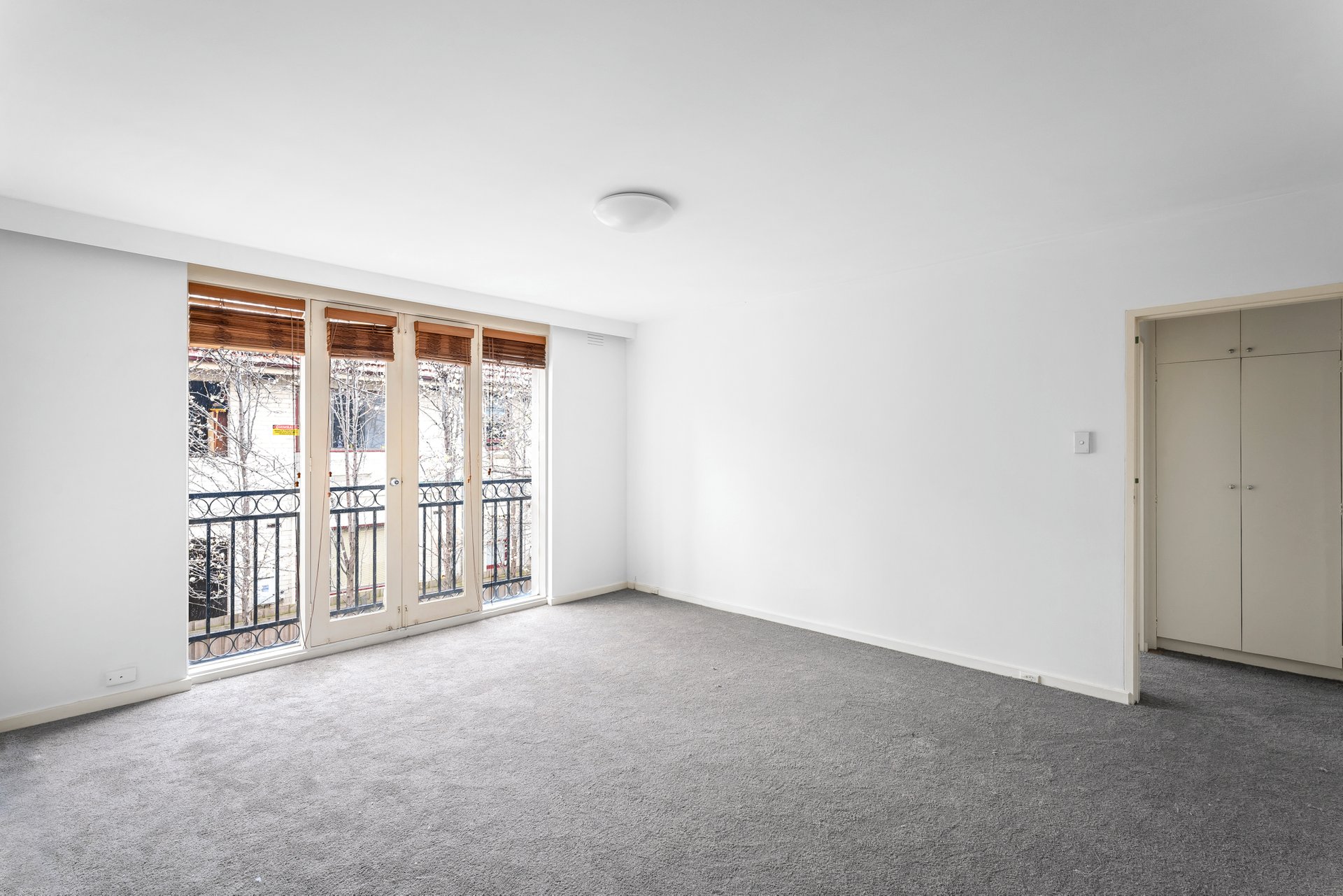 Property Gallery Thumbnail 5
