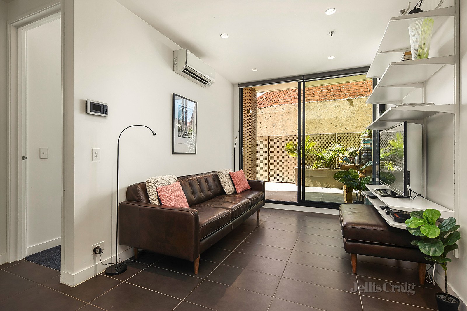 6/145 Roden Street, West Melbourne image 1