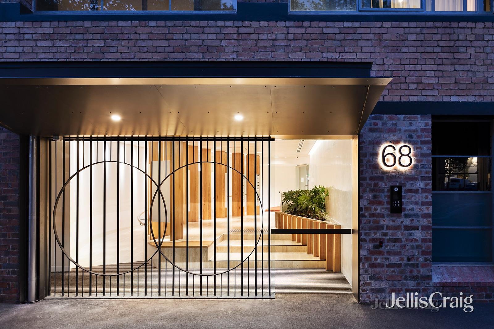 614/68 Cambridge Street, Collingwood image 1