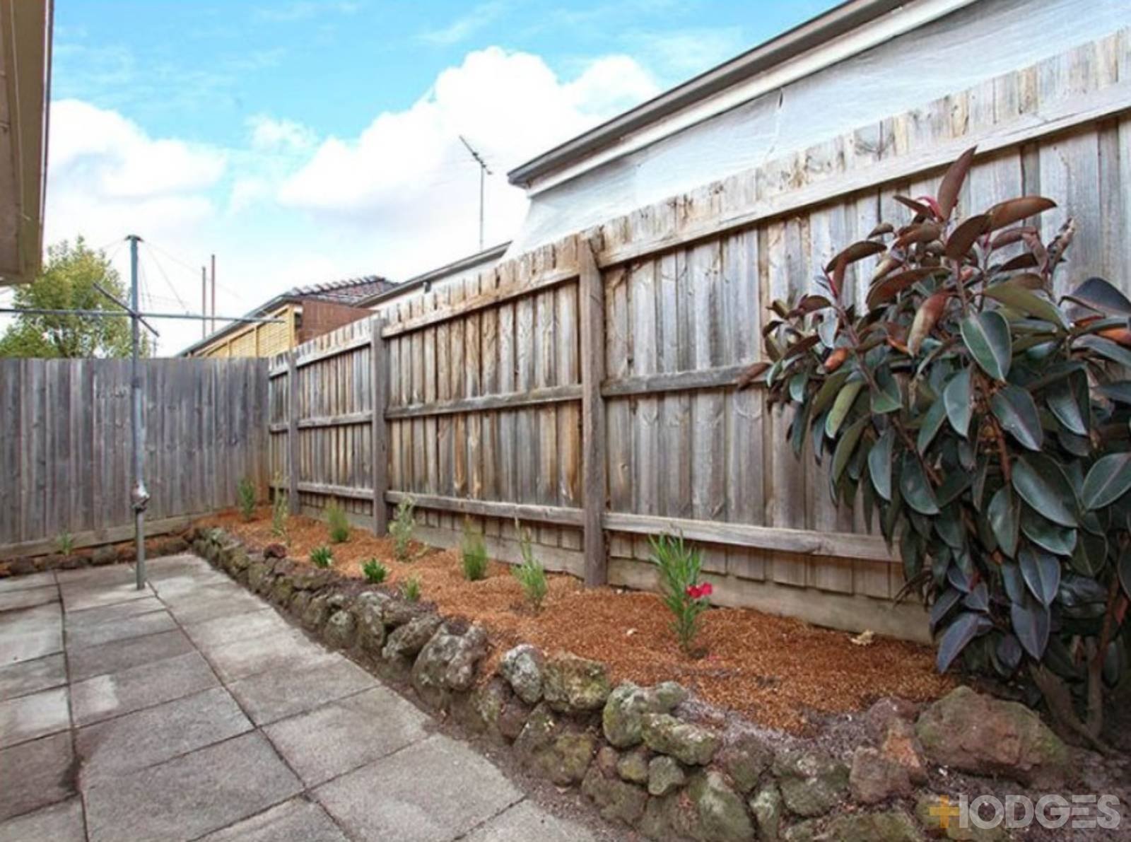 6 / 15 Florence Street Mentone