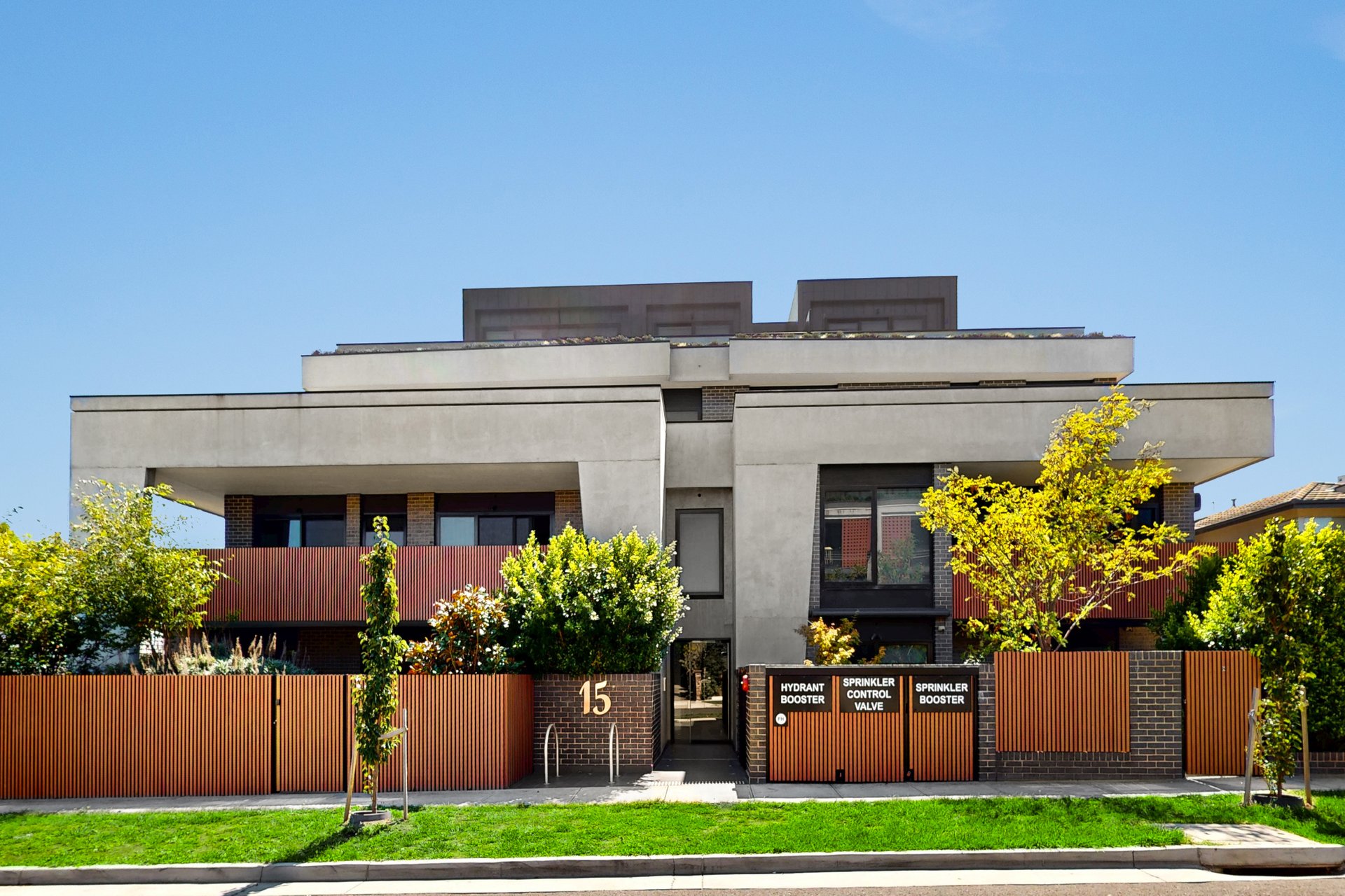 6/15 Hamilton Street, Bentleigh image 1