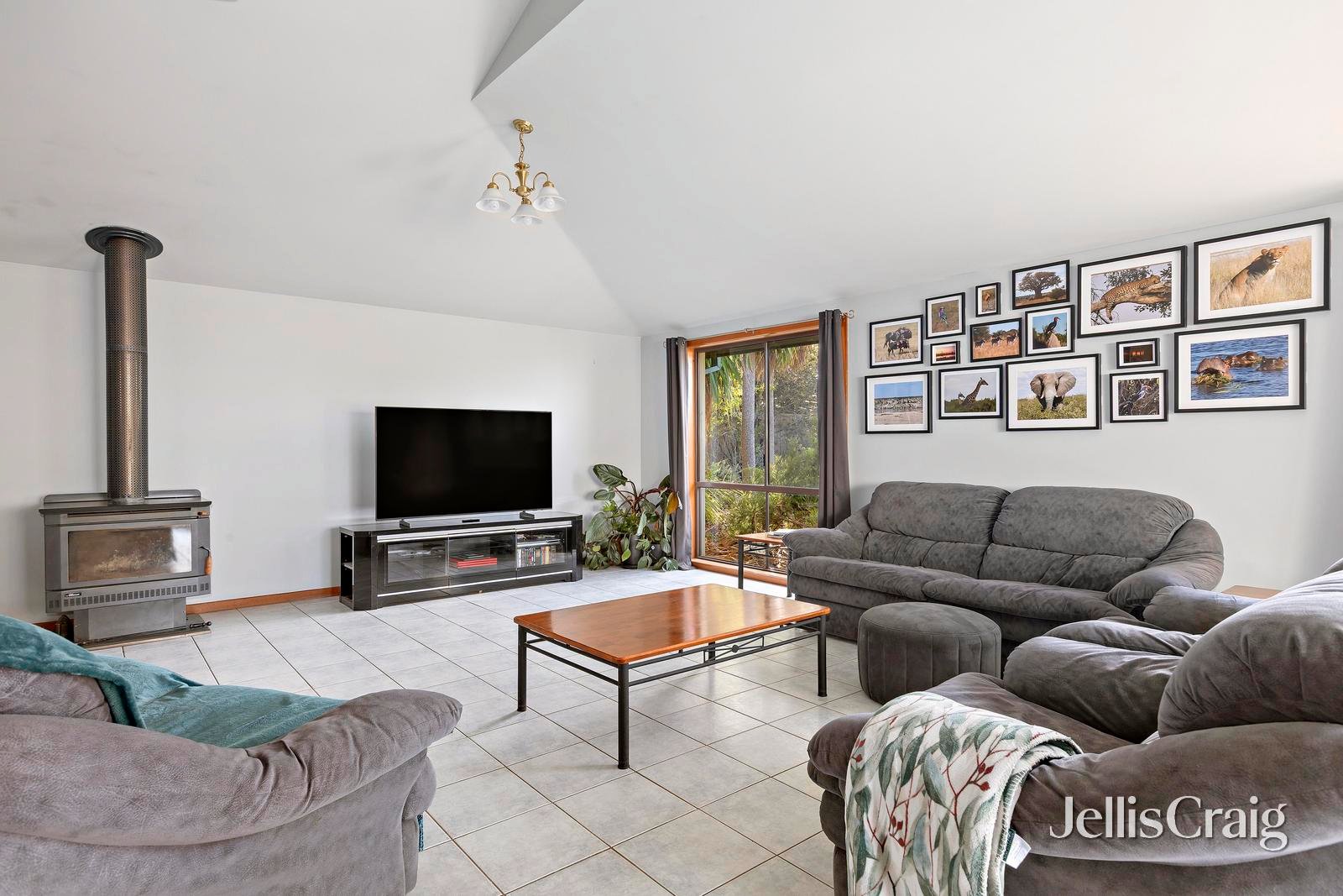 615 Sayers Road, Hoppers&nbsp;Crossing image 2