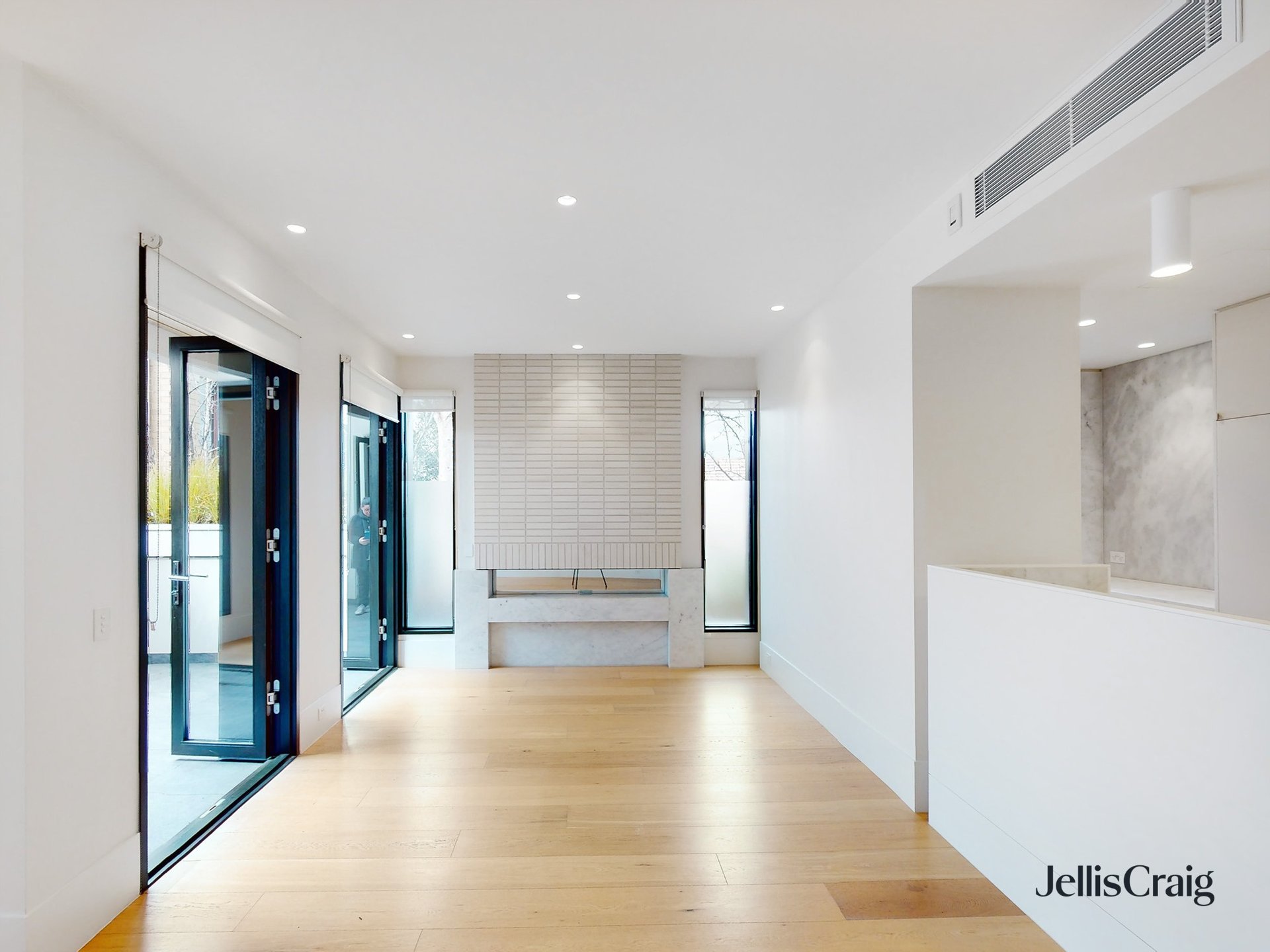 6/15 Well Street, Brighton image 4