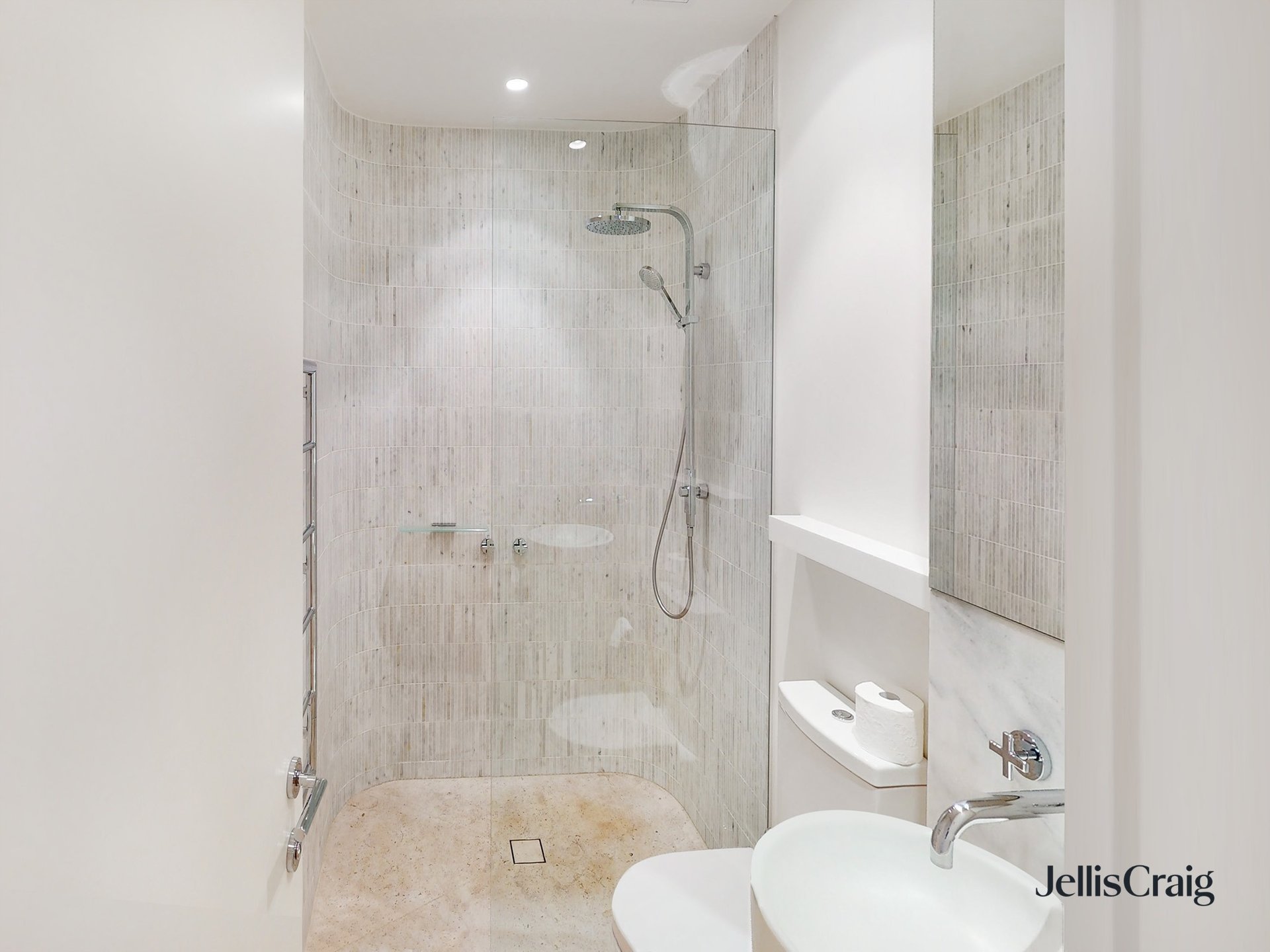 6/15 Well Street, Brighton image 17