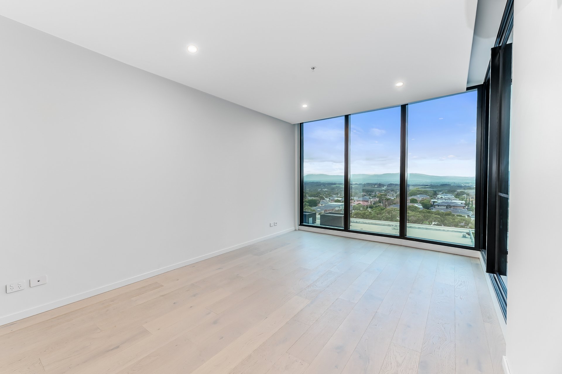 615/23 O'Sullivan Road, Glen&nbsp;Waverley image 3