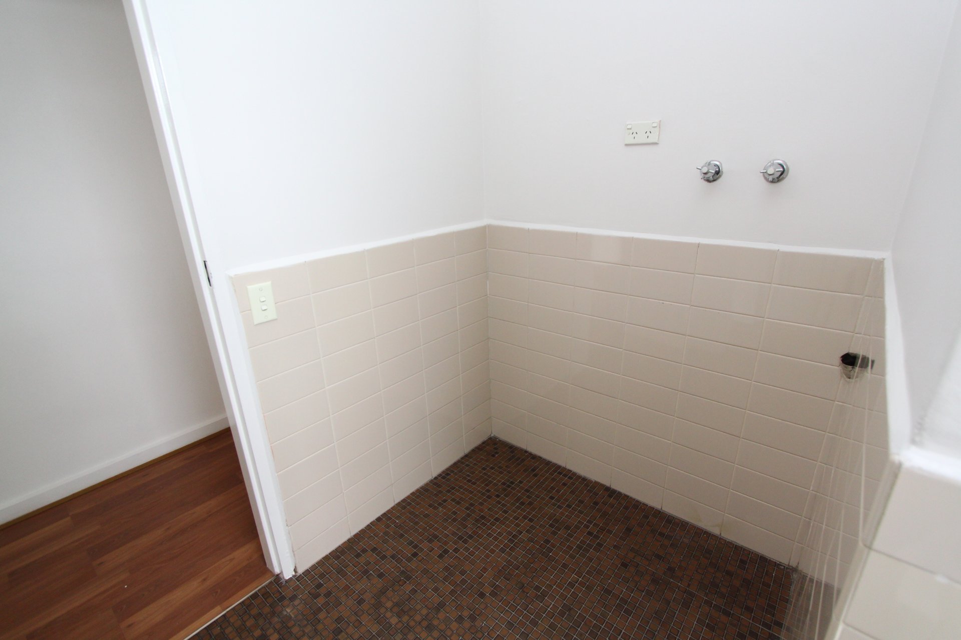 Property Gallery Thumbnail 7
