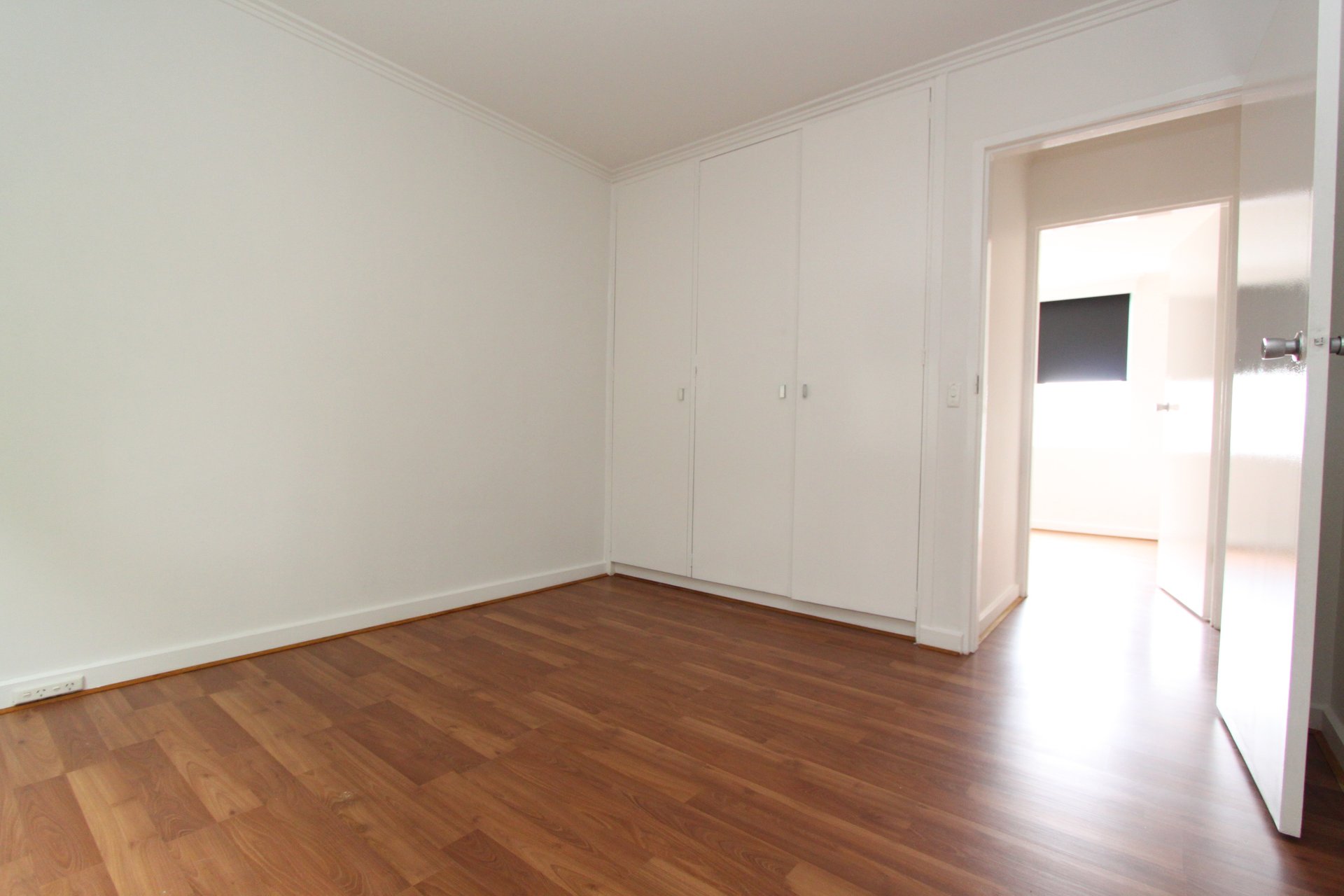 Property Gallery Thumbnail 9