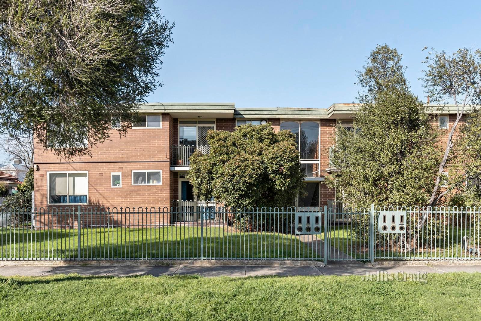 6/157-159 St Leonards Road, Ascot Vale image 8