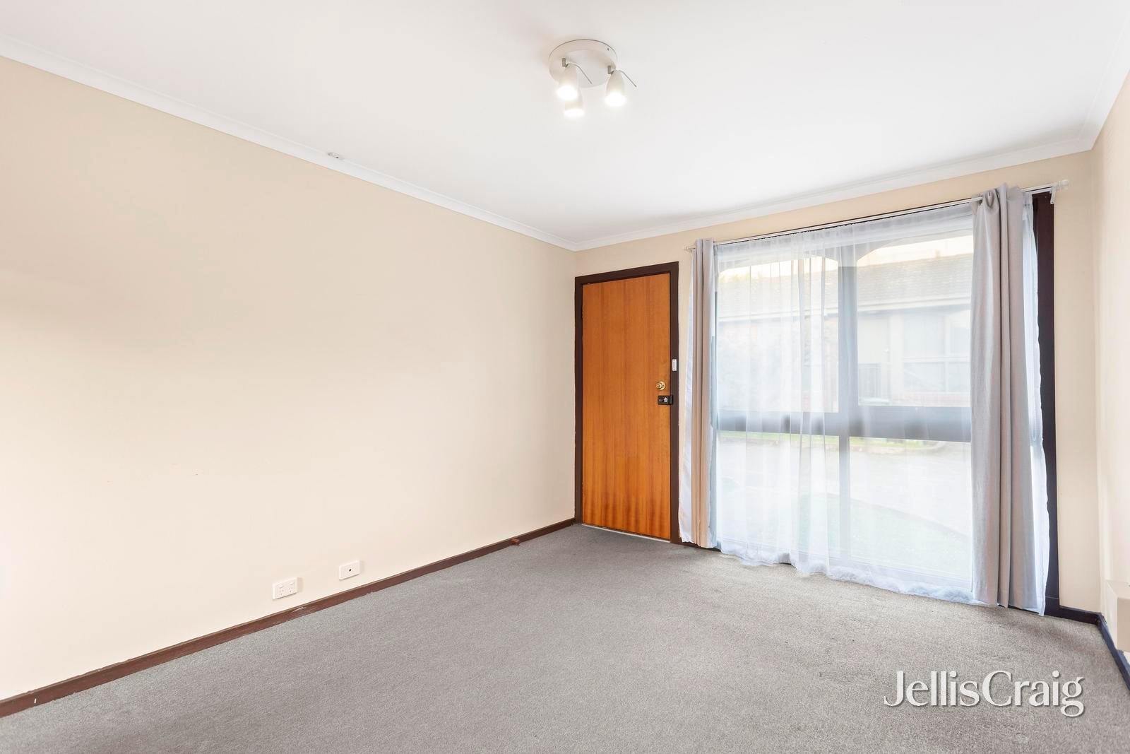 6/16-18 Landale Avenue, Croydon image 5