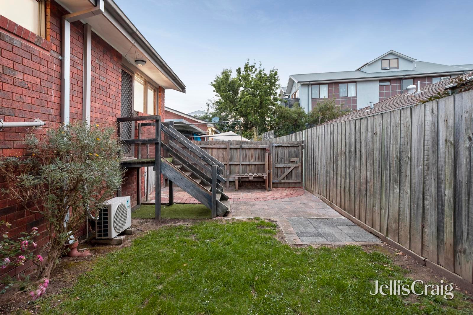 6/16-18 Landale Avenue, Croydon image 10