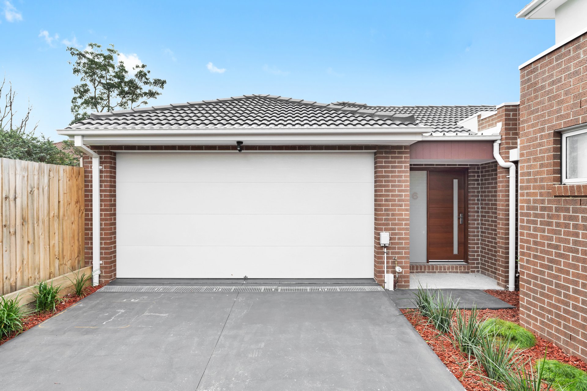 6/16 Flower Street, Ferntree&nbsp;Gully image 1