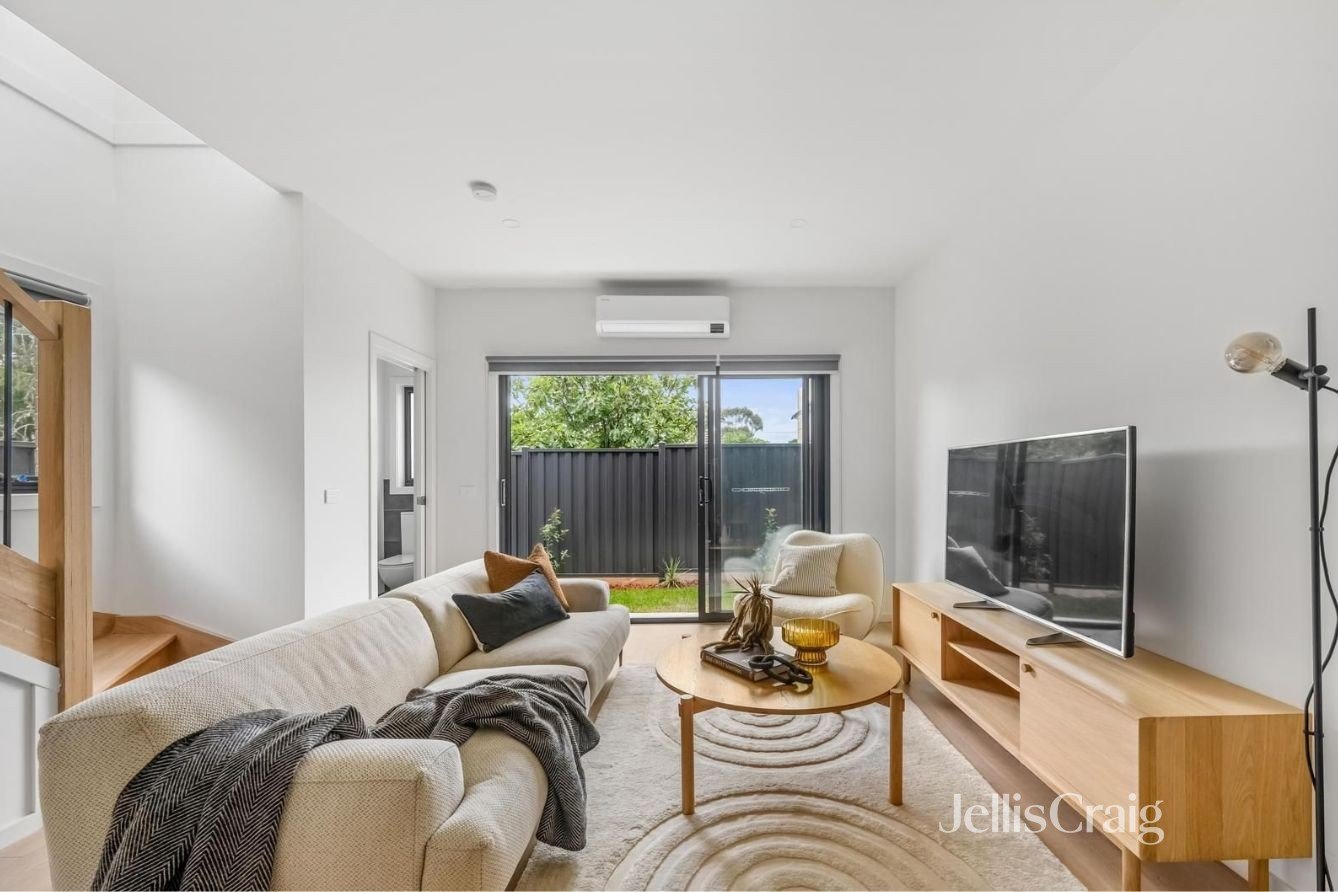 6/16 Mikado Street, Hadfield image 1
