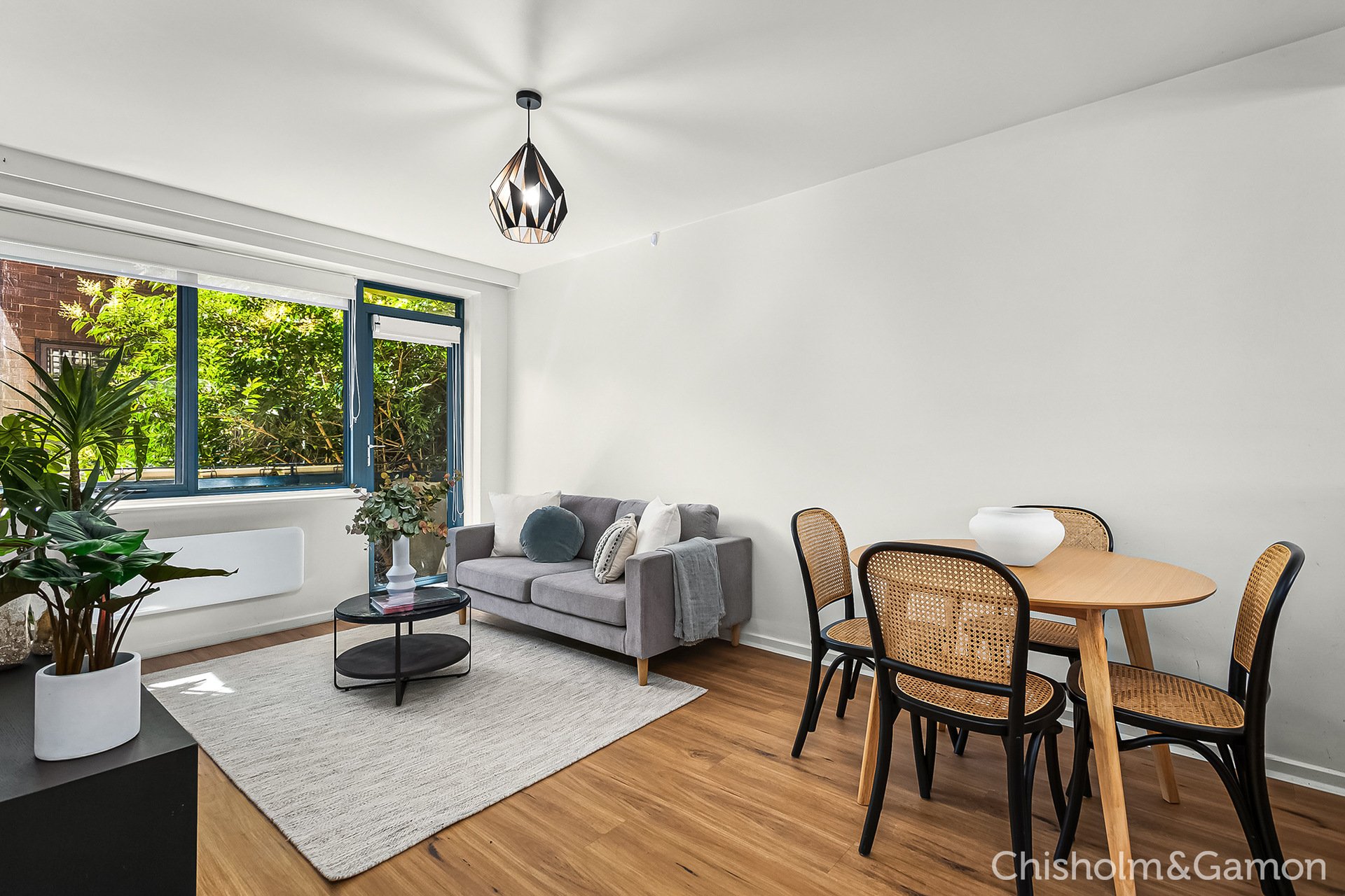 6/16 Mitford Street, St&nbsp;Kilda image 2