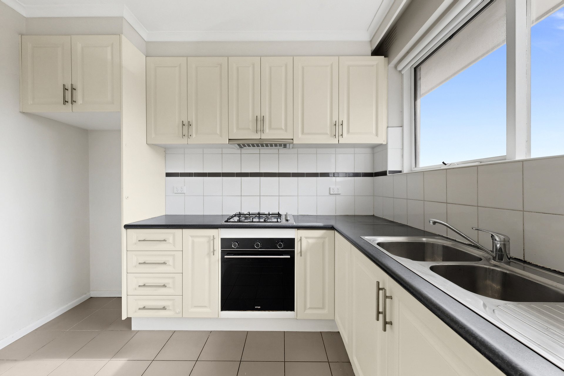 6/164 Leila Road, Carnegie image 3