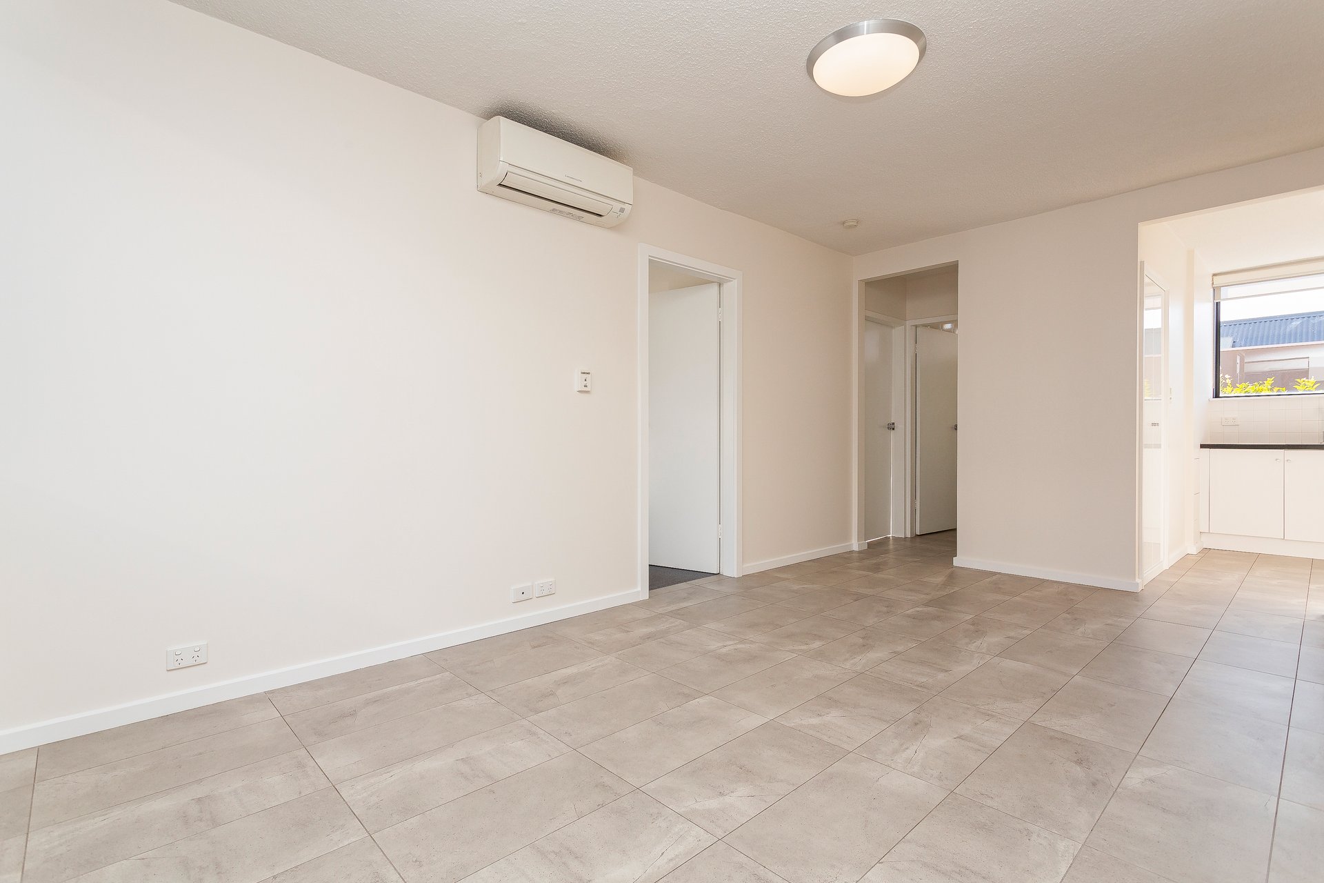 Property Gallery - Main Image