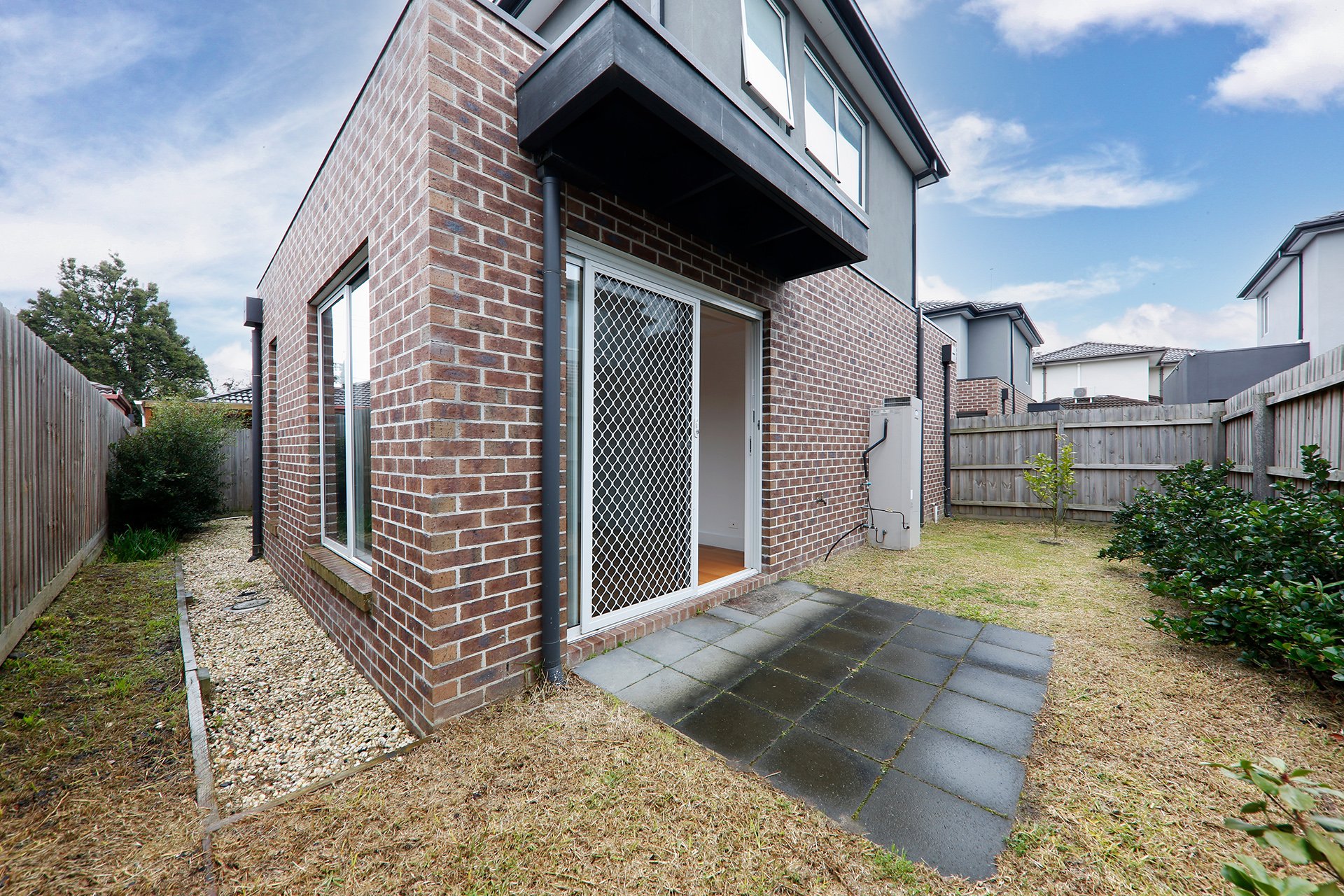 6/169 Surrey Road, Blackburn image 10