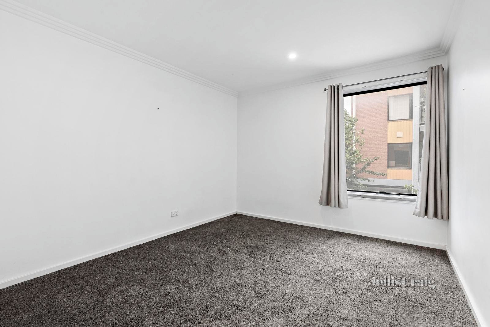 6/17 Ascot Vale Road, Flemington image 4