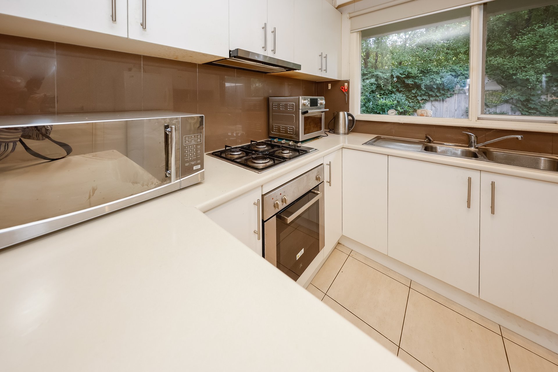 6/17 Cornell Street, Camberwell image 4