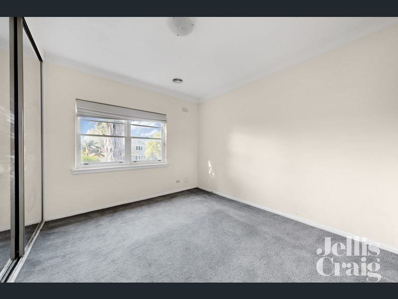 6/17 Kerferd Street, Hampton image 6