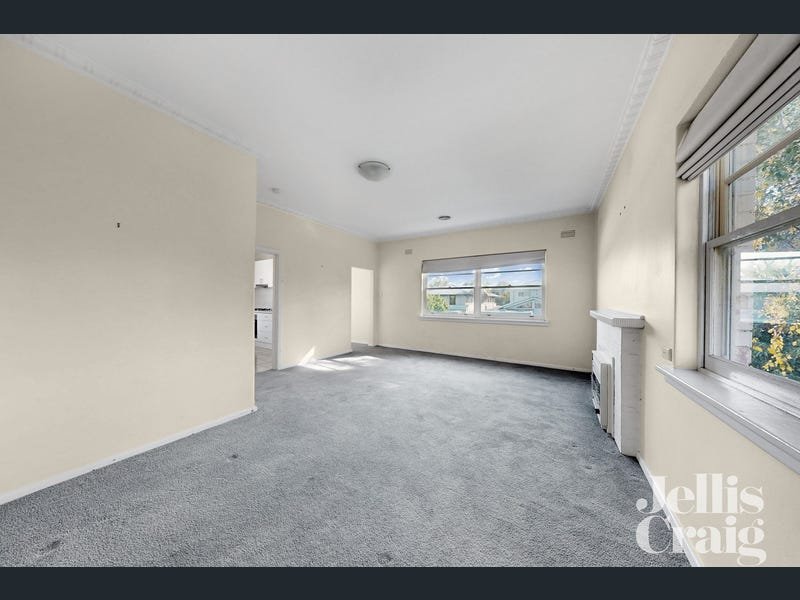 6/17 Kerferd Street, Hampton image 5