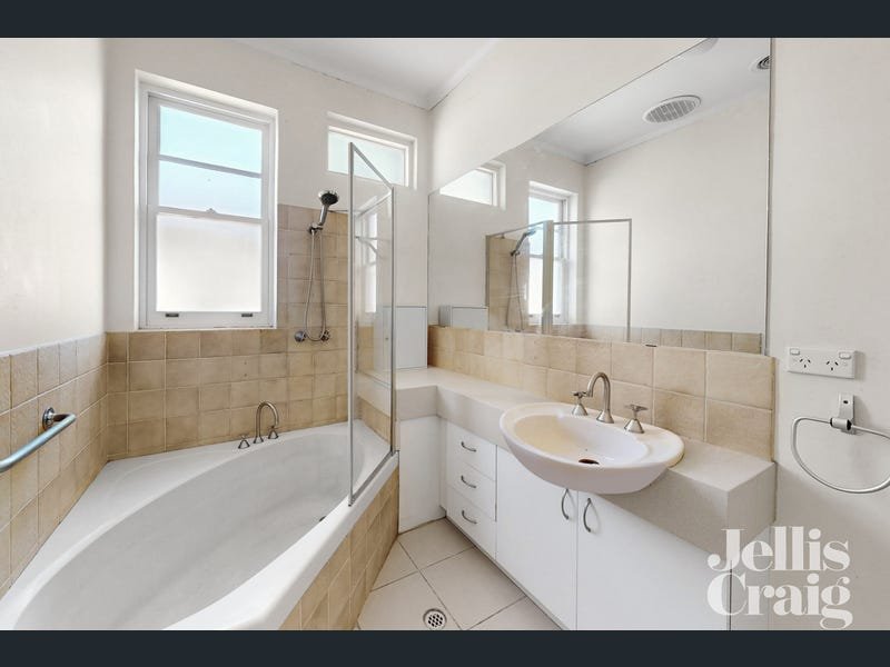 6/17 Kerferd Street, Hampton image 10