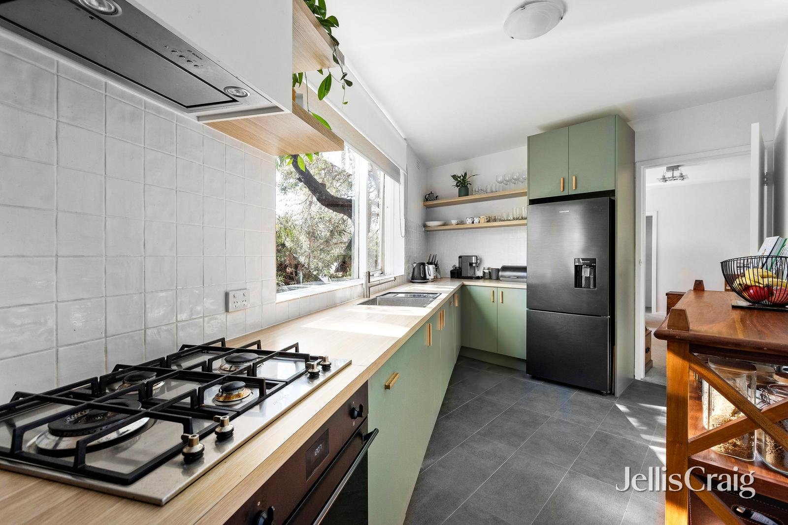 6/18 Charnwood Crescent, St&nbsp;Kilda image 8