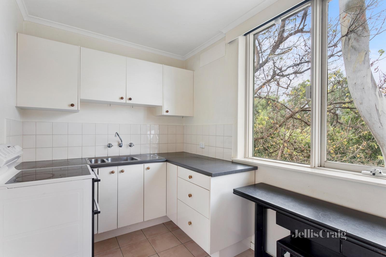 6/18 Connell Street, Hawthorn image 3