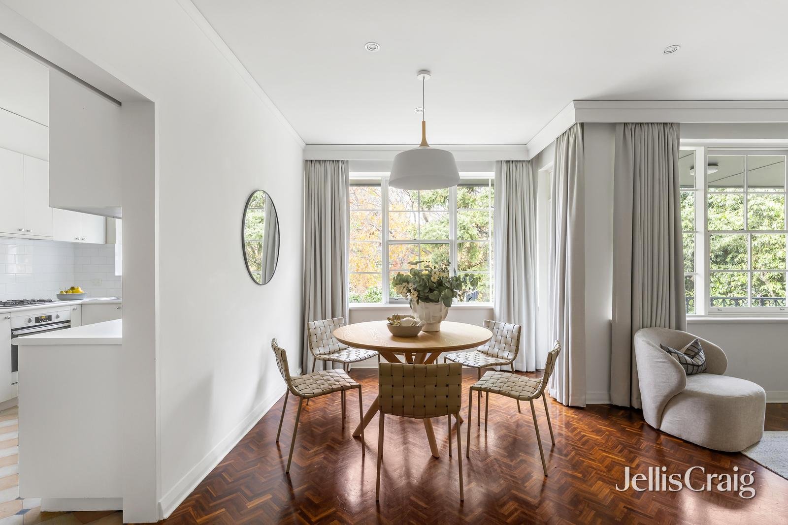 6/183 Kooyong Road, Toorak image 5