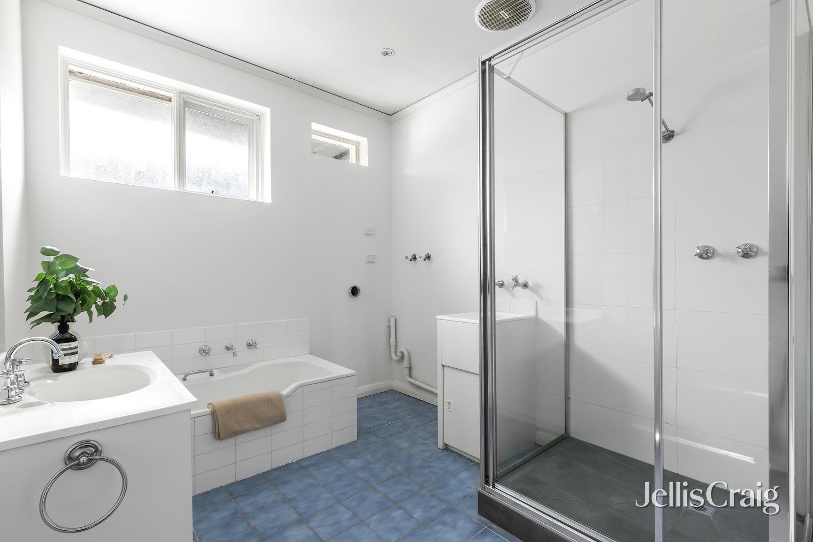 6/183 Kooyong Road, Toorak image 10