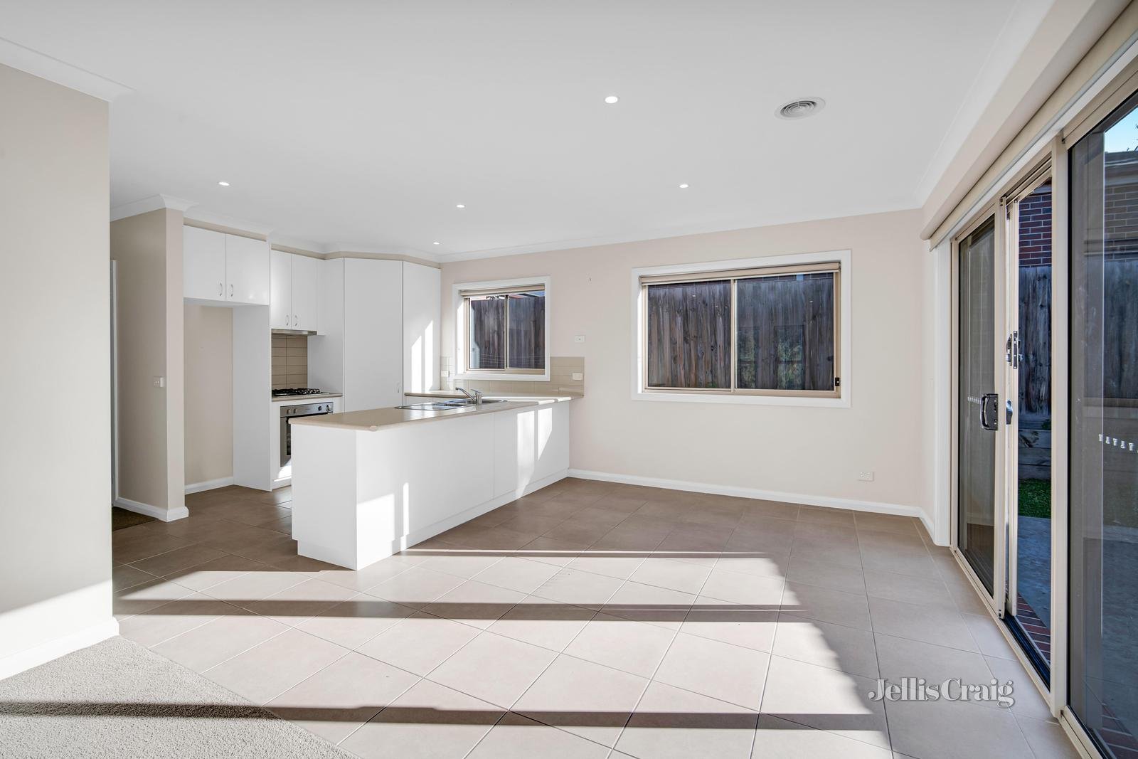 6/1834 Geelong Road, Mount Helen image 4