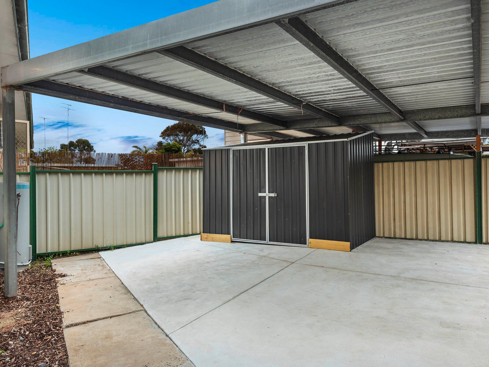 Property Gallery Thumbnail 10