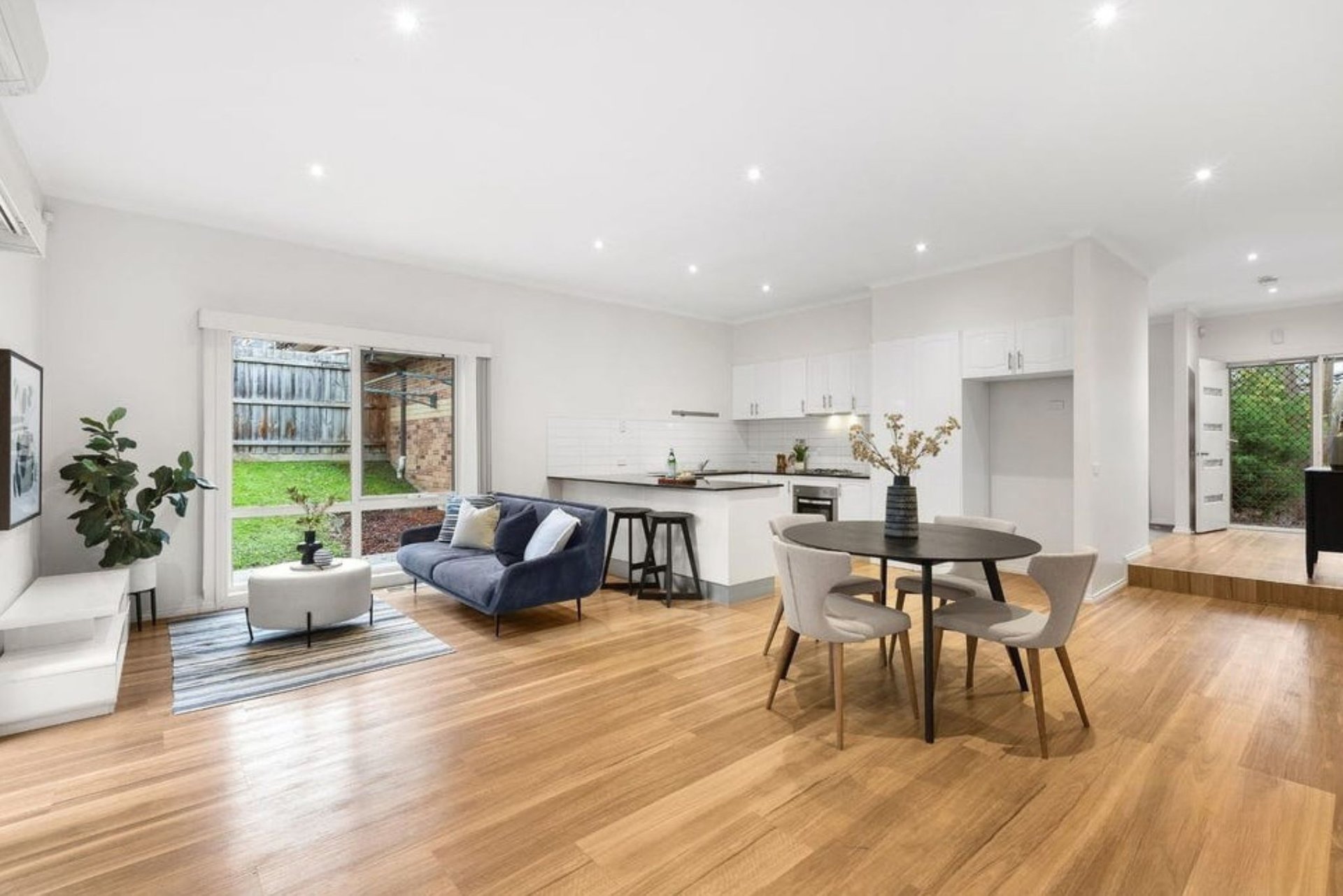 6/19 Braemar Street, Croydon image 5