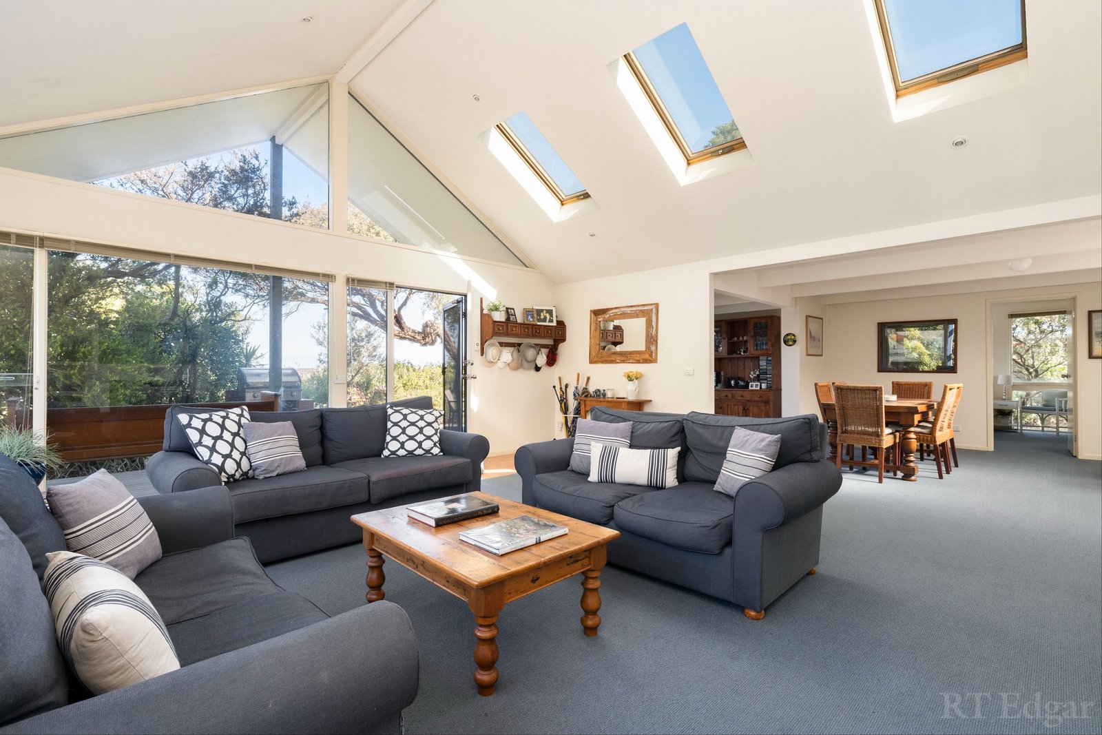 Property Gallery Thumbnail 6