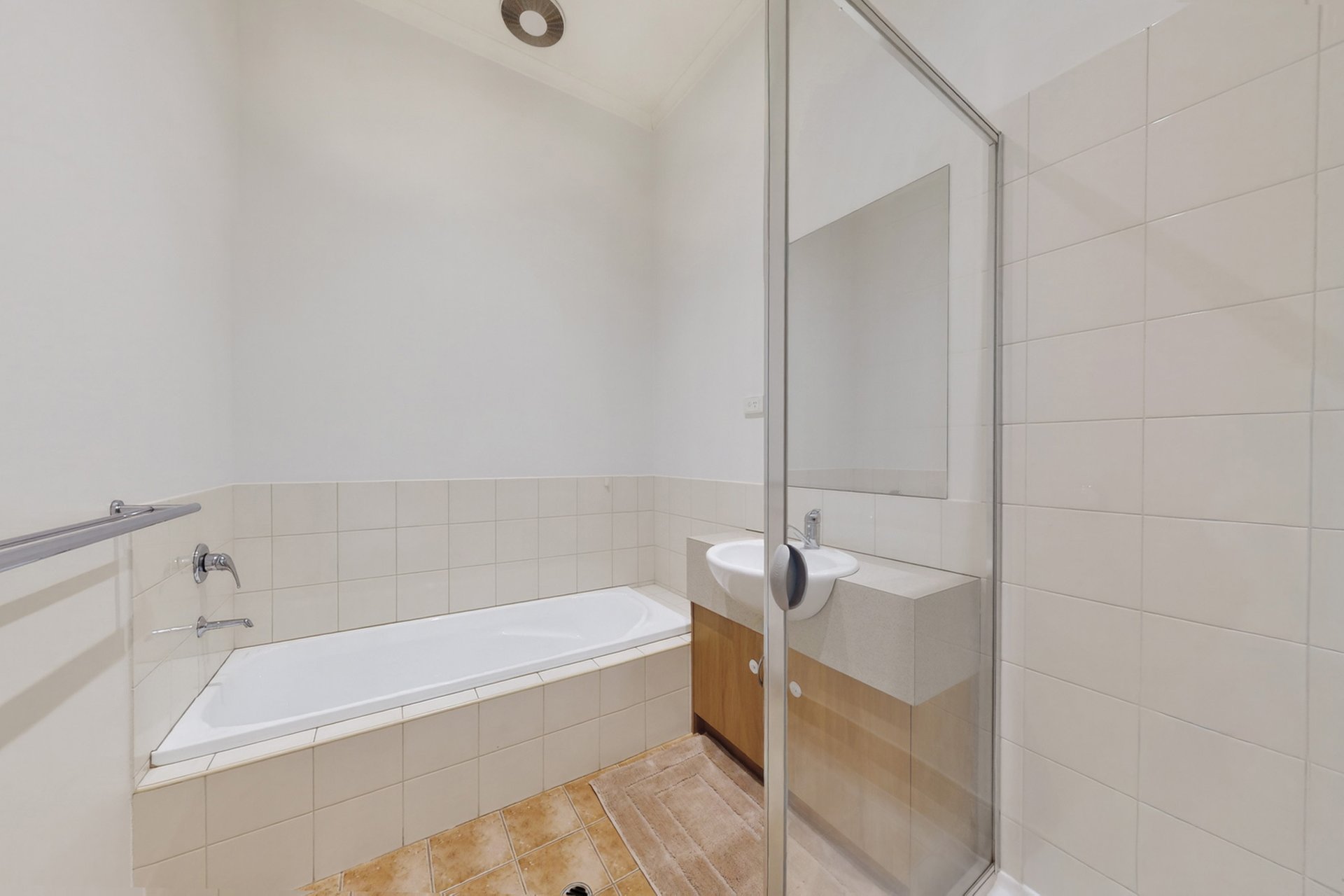 6/193 Jasper Road, Bentleigh image 11