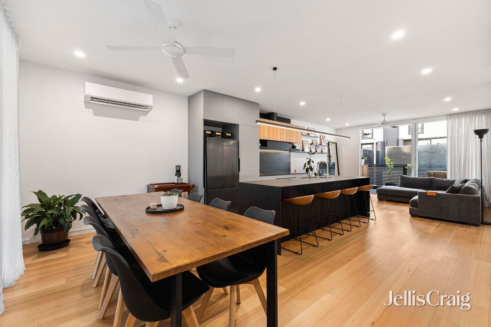 6/198 Beavers Road, Northcote image 7