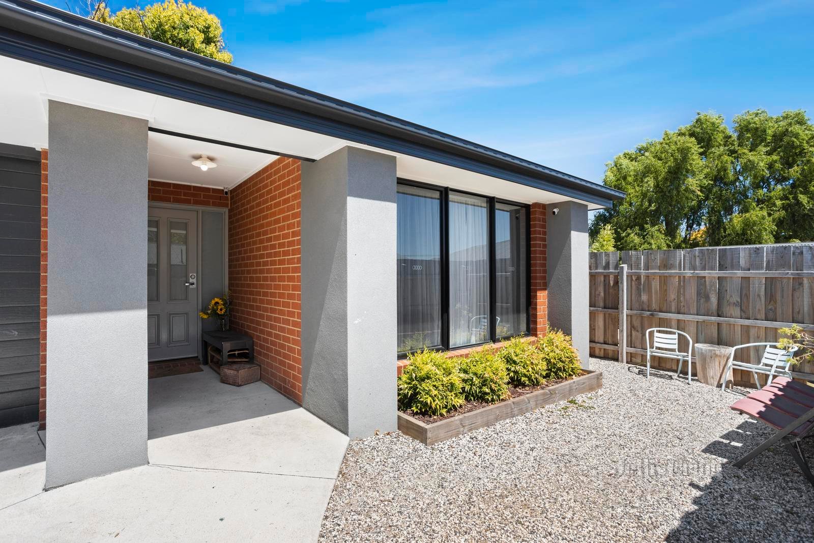 61a Beauchamp Street, Kyneton image 2