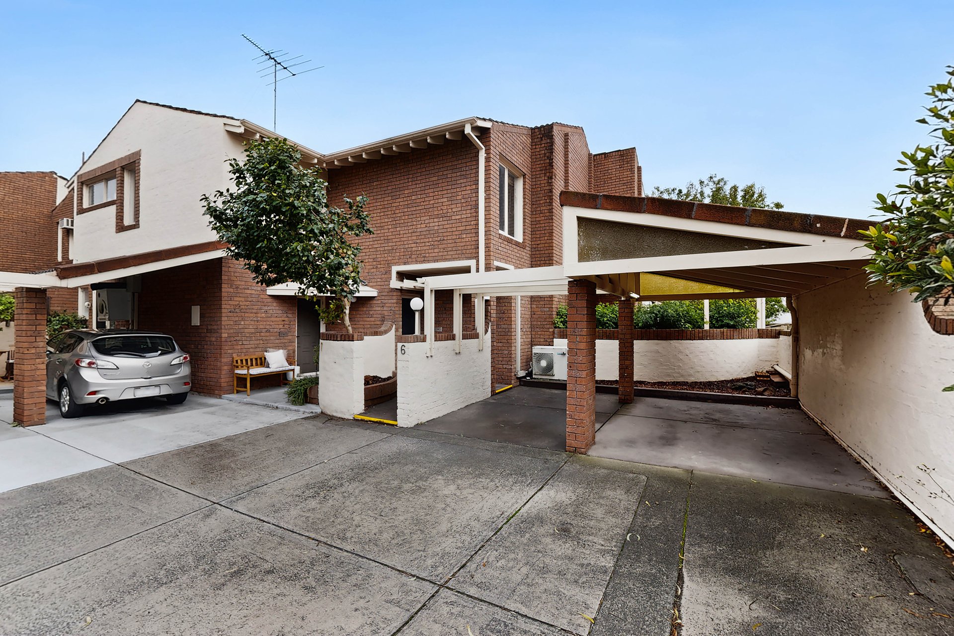 6/1A Lawes Street, Hawthorn image 1
