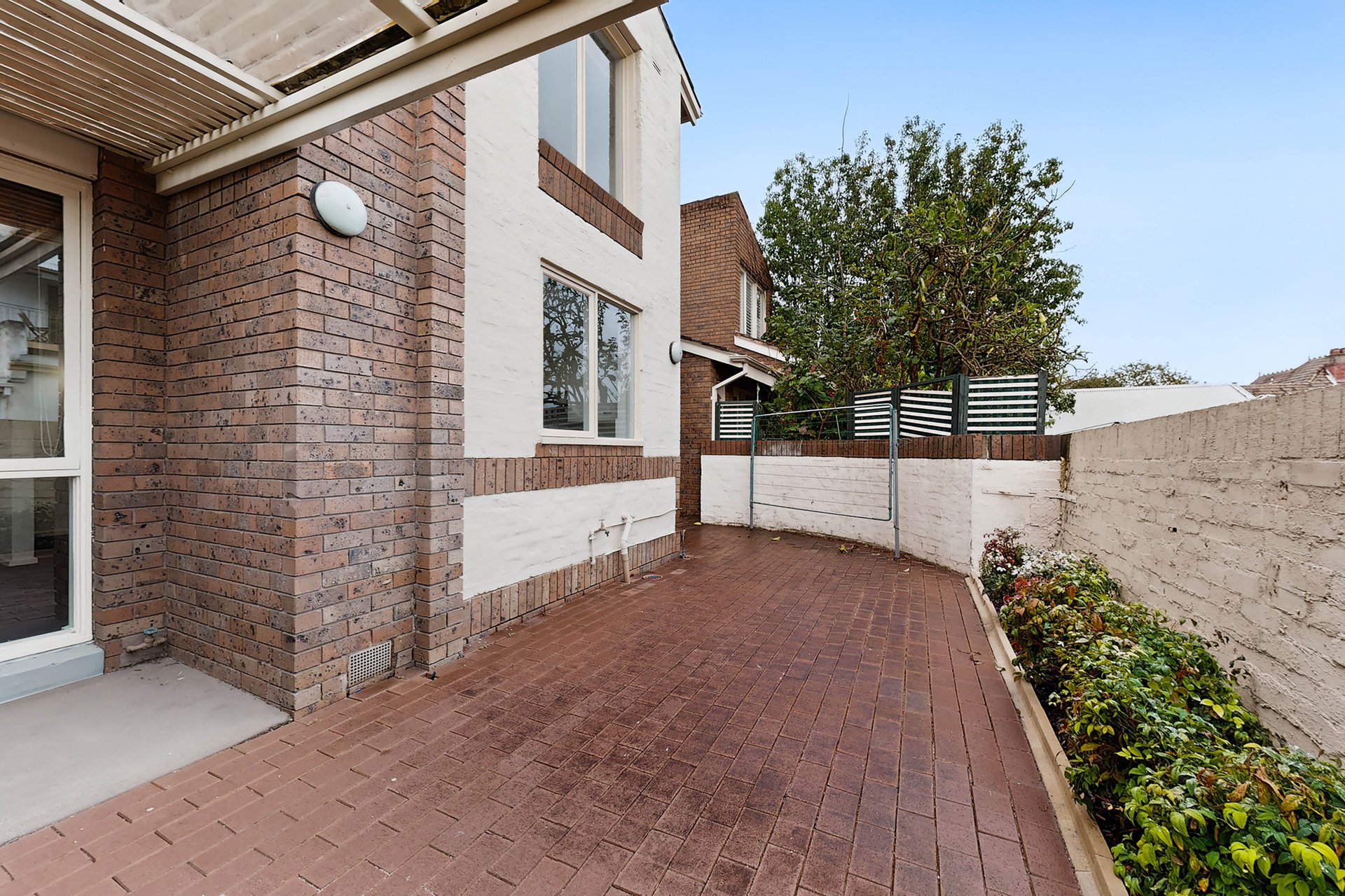6/1A Lawes Street, Hawthorn image 7