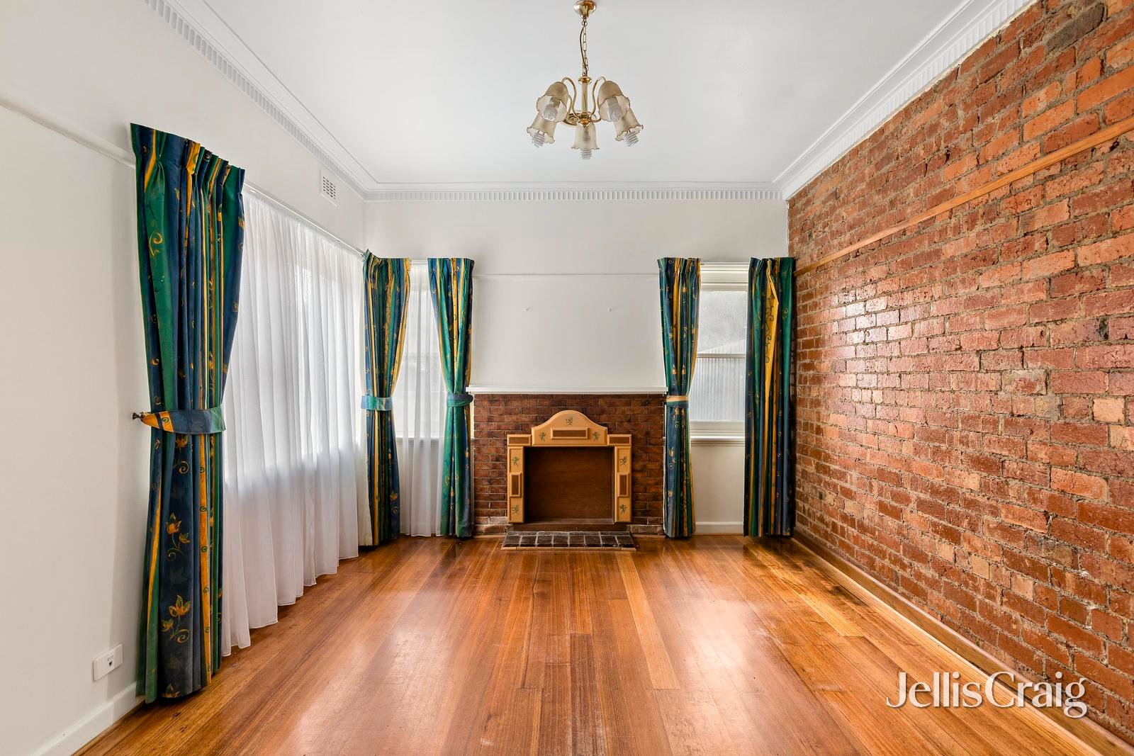 61A Roberts Street, Essendon image 2