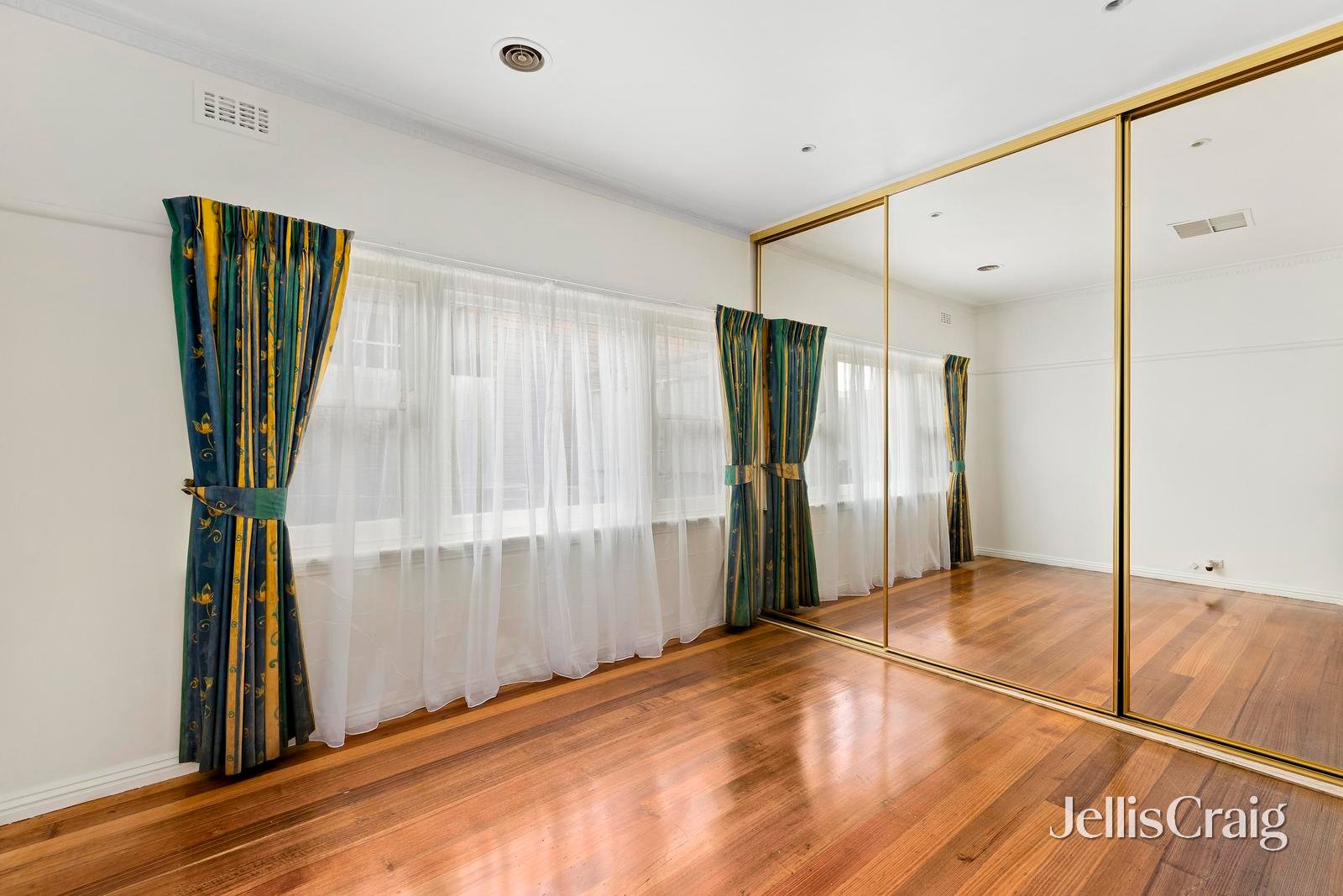61A Roberts Street, Essendon image 3