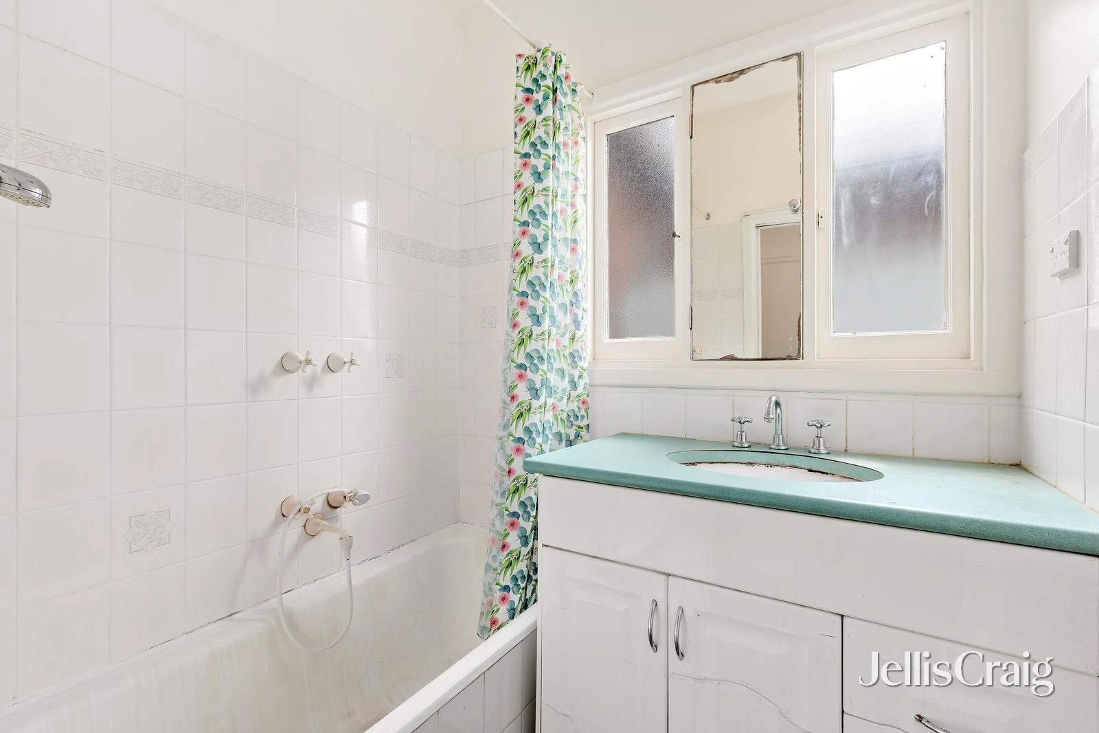 61A Roberts Street, Essendon image 7