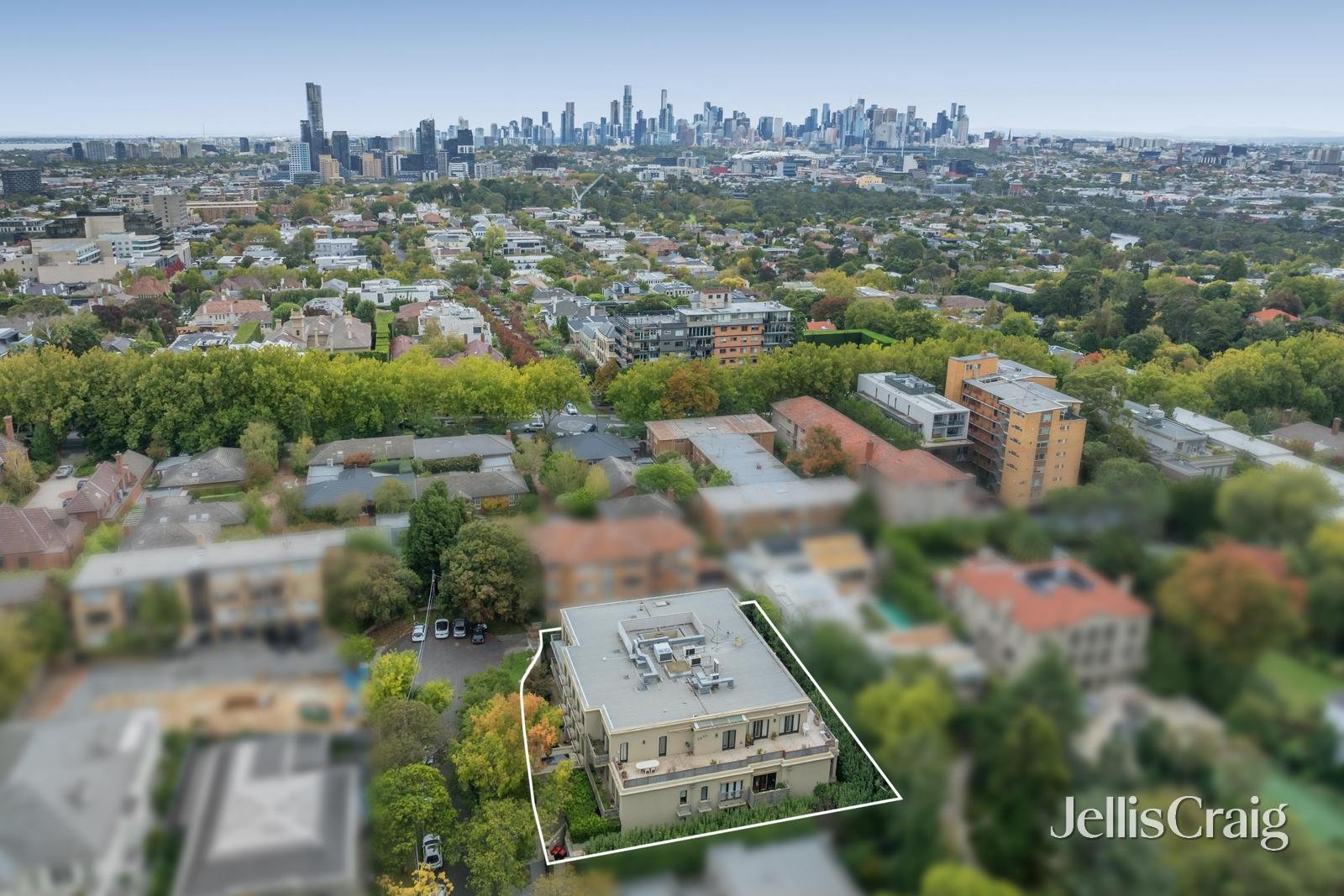 6/2-4 Lansell Court, Toorak image 11