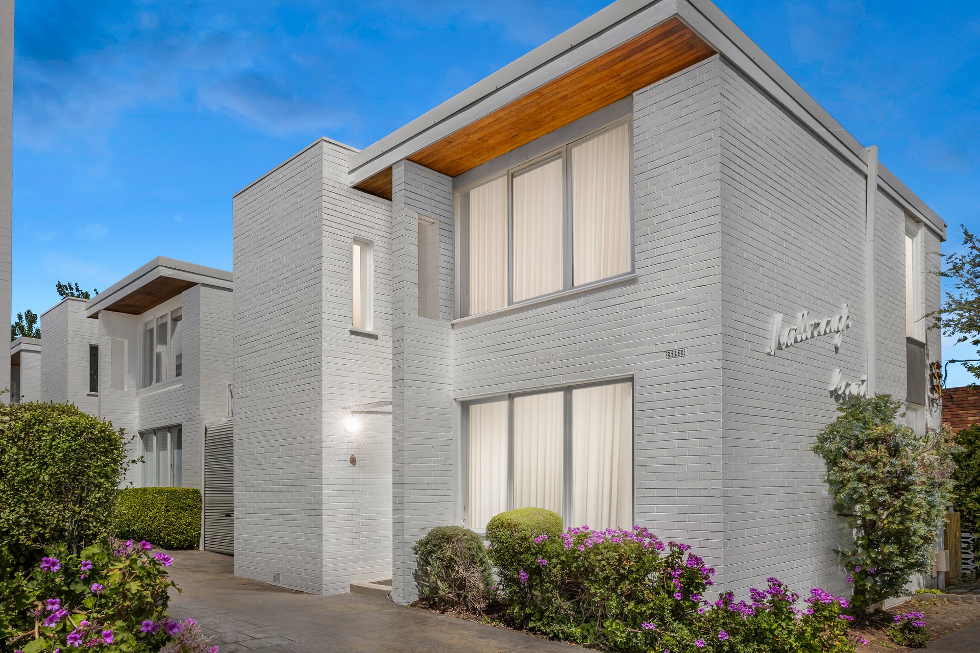 Property Gallery - Main Image