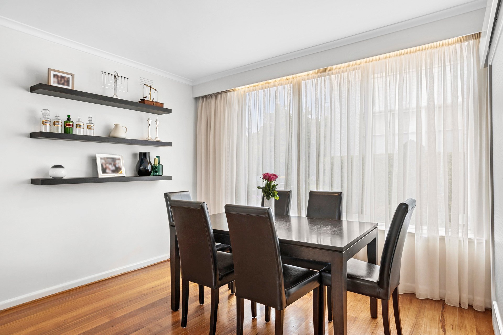 Property Gallery Thumbnail 3
