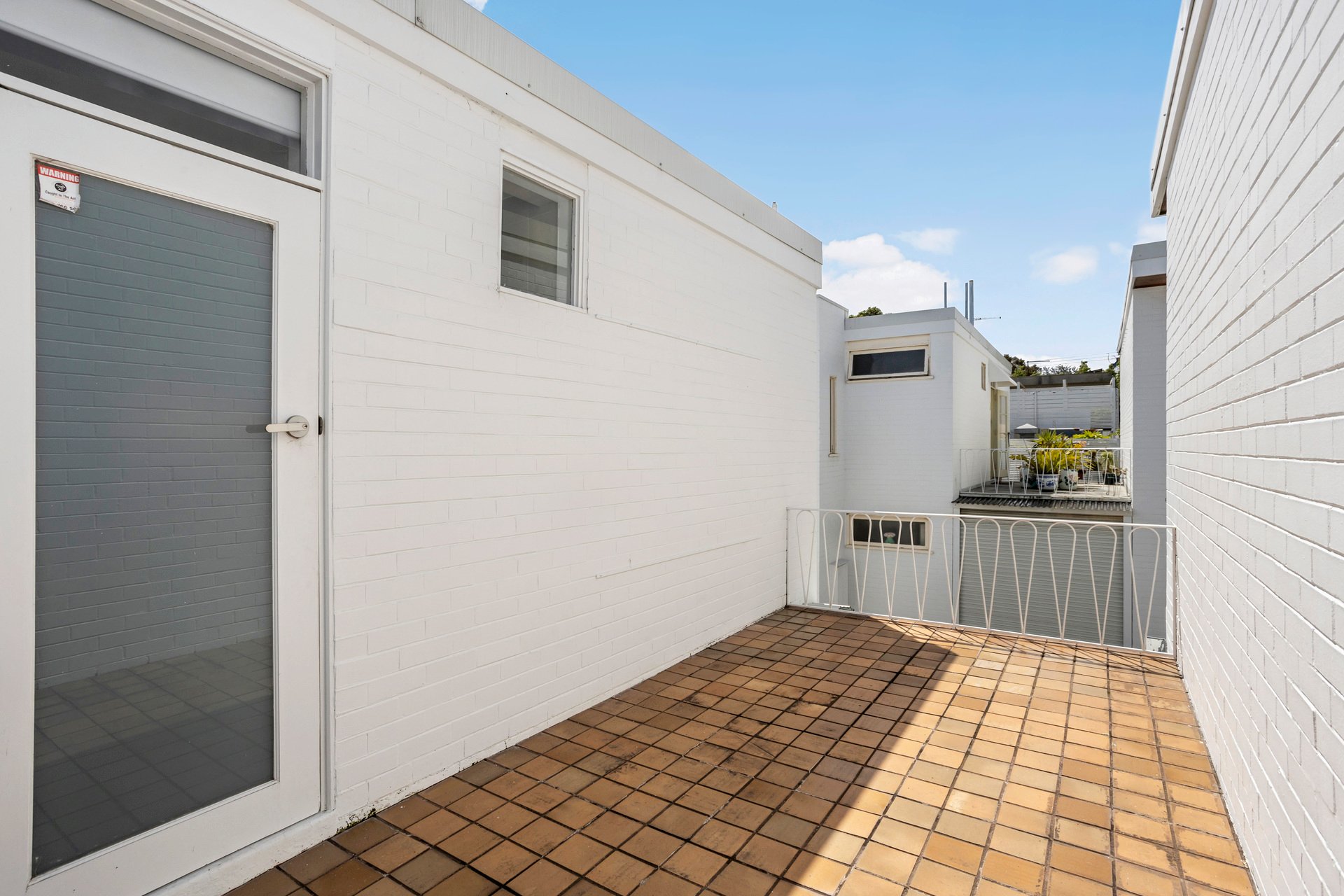 Property Gallery Thumbnail 9