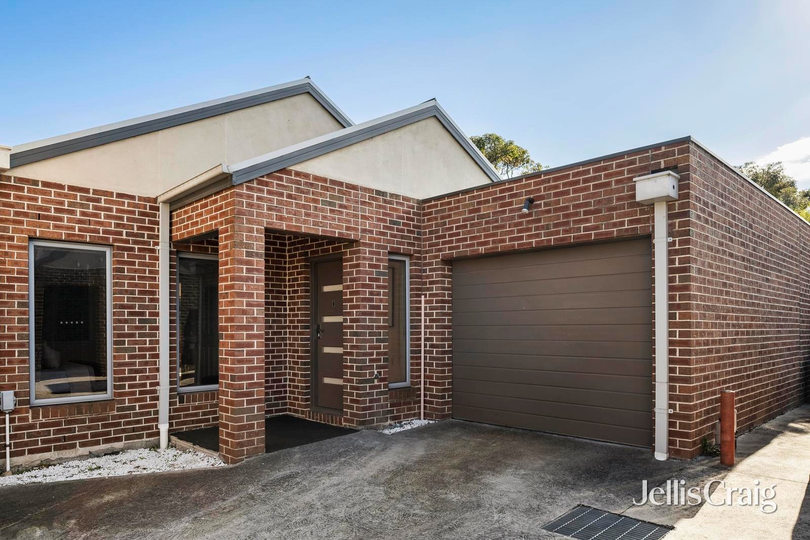 6/2-4 Mckerchar Street, Glenroy image 1