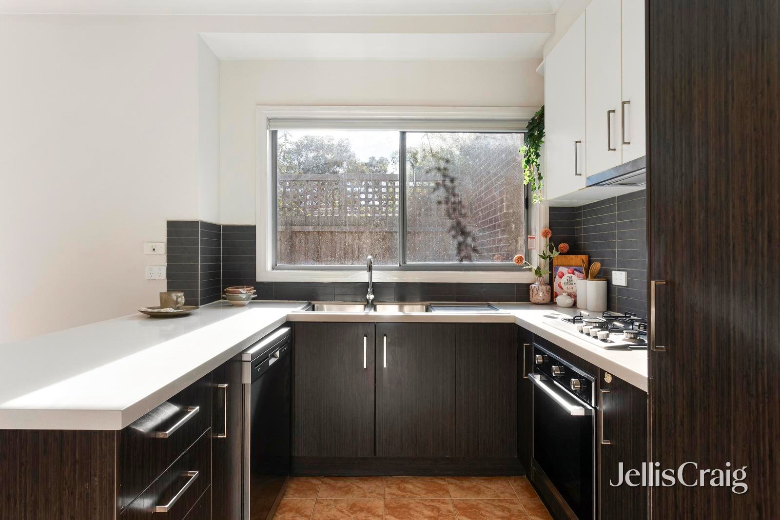 6/2-4 Mckerchar Street, Glenroy image 4