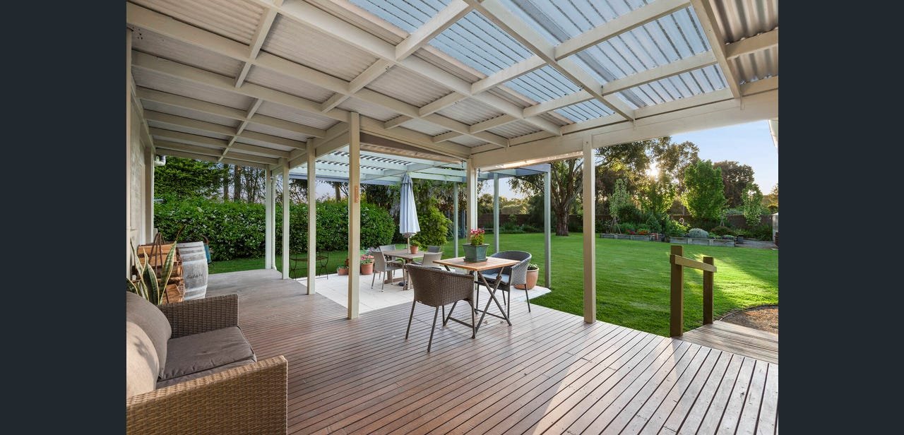 Property Gallery Thumbnail 14